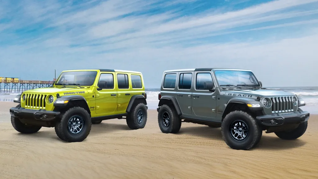 
K�t �j k�l�nleges Wrangler a 2022-es Jeep Beach alkalm�b�l